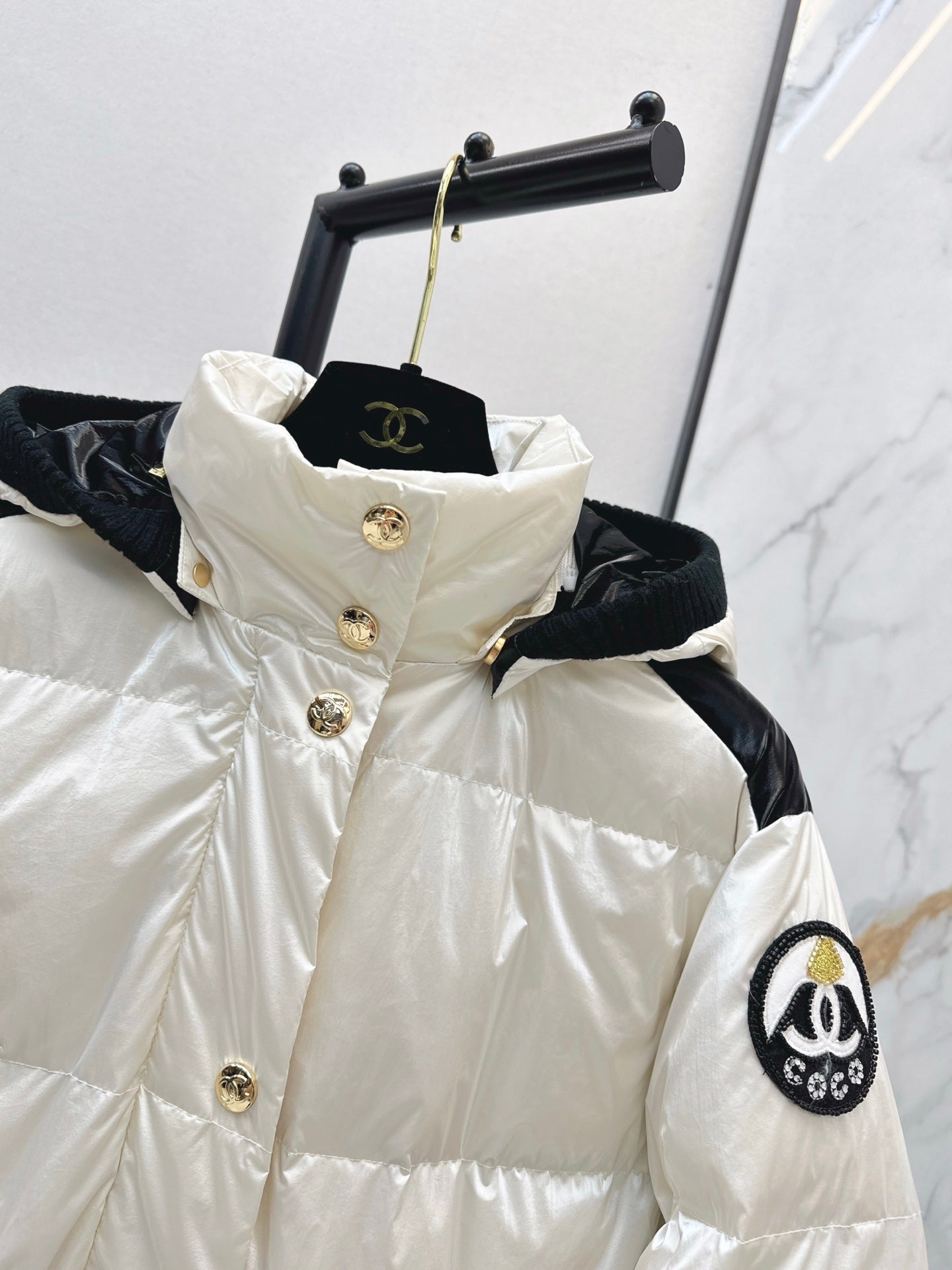 Chan NEW Hooded down jacket