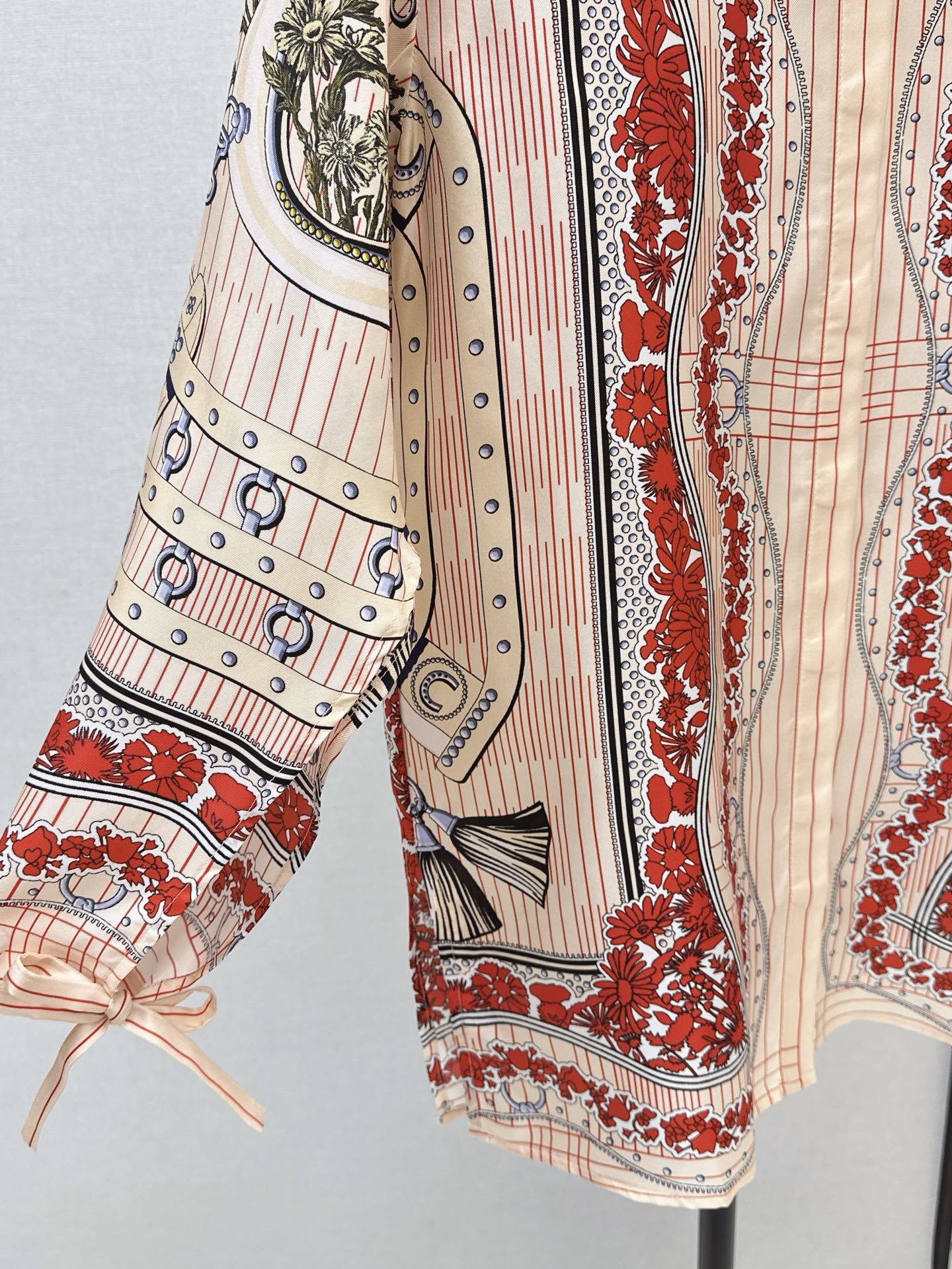 Herm NEW printed silk shirt