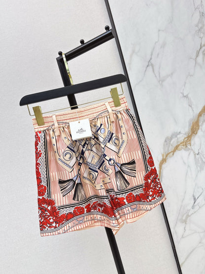 Herm NEW printed silk shorts