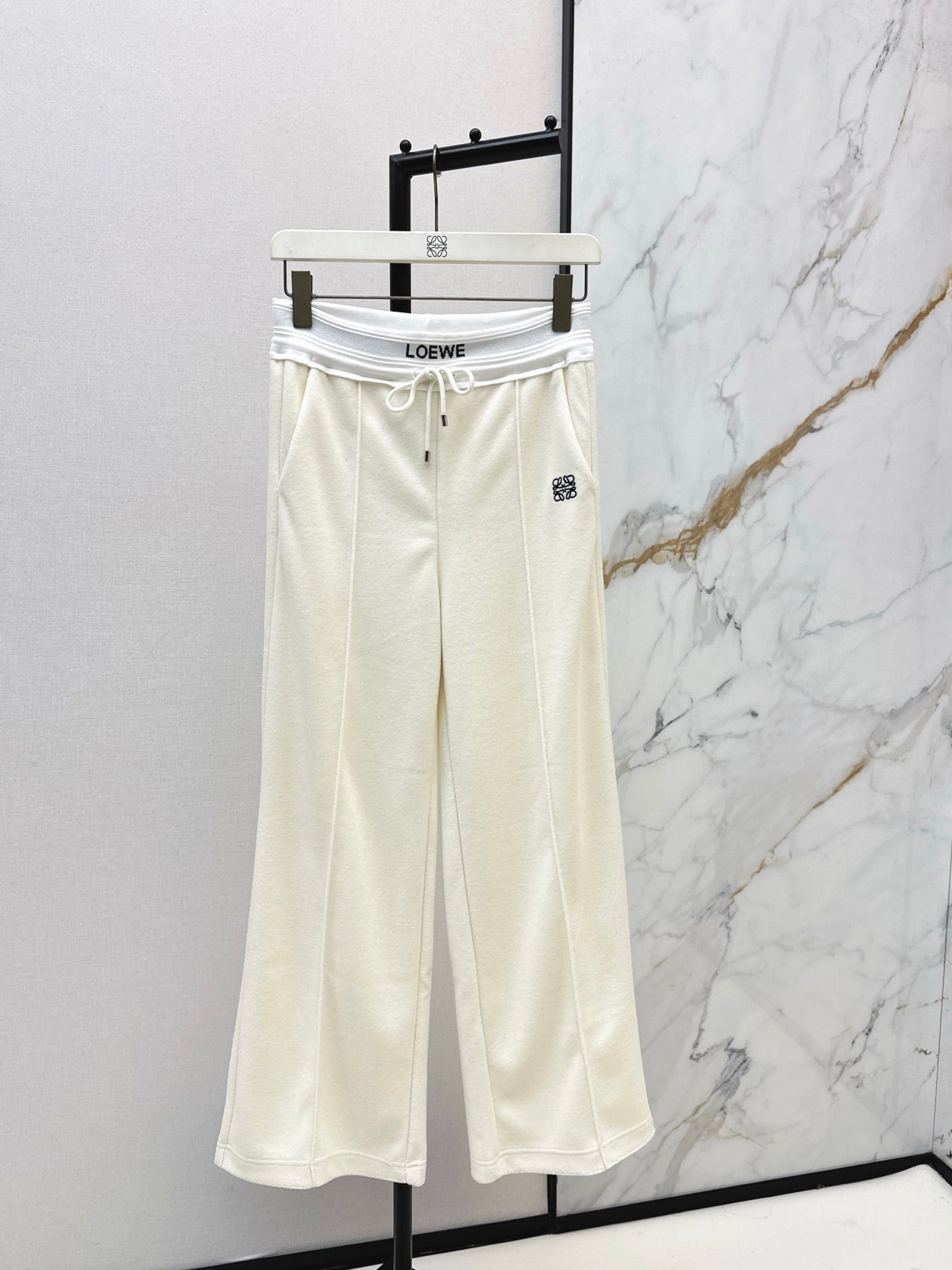 Loe NEW casual pants