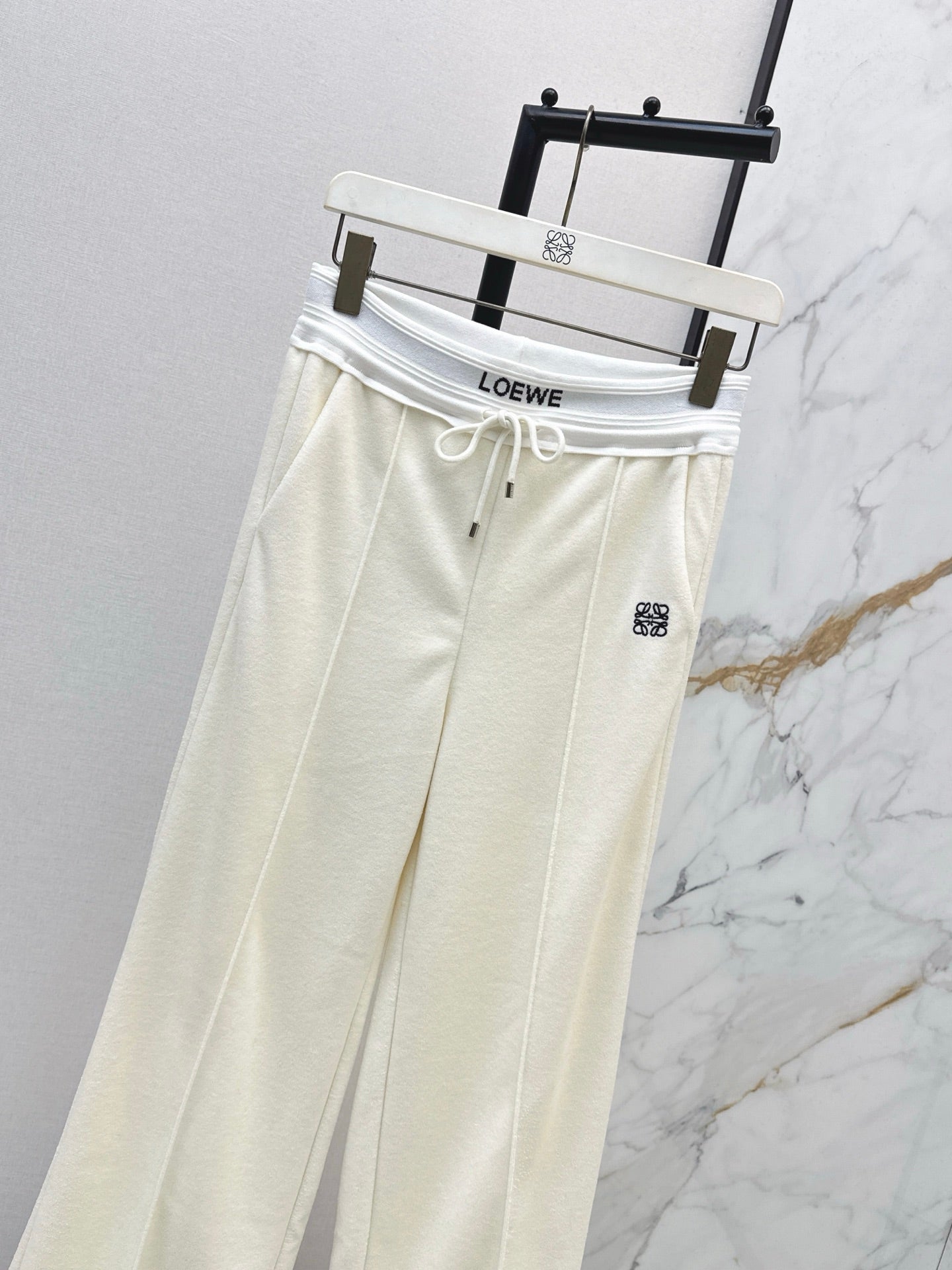 Loe NEW casual pants