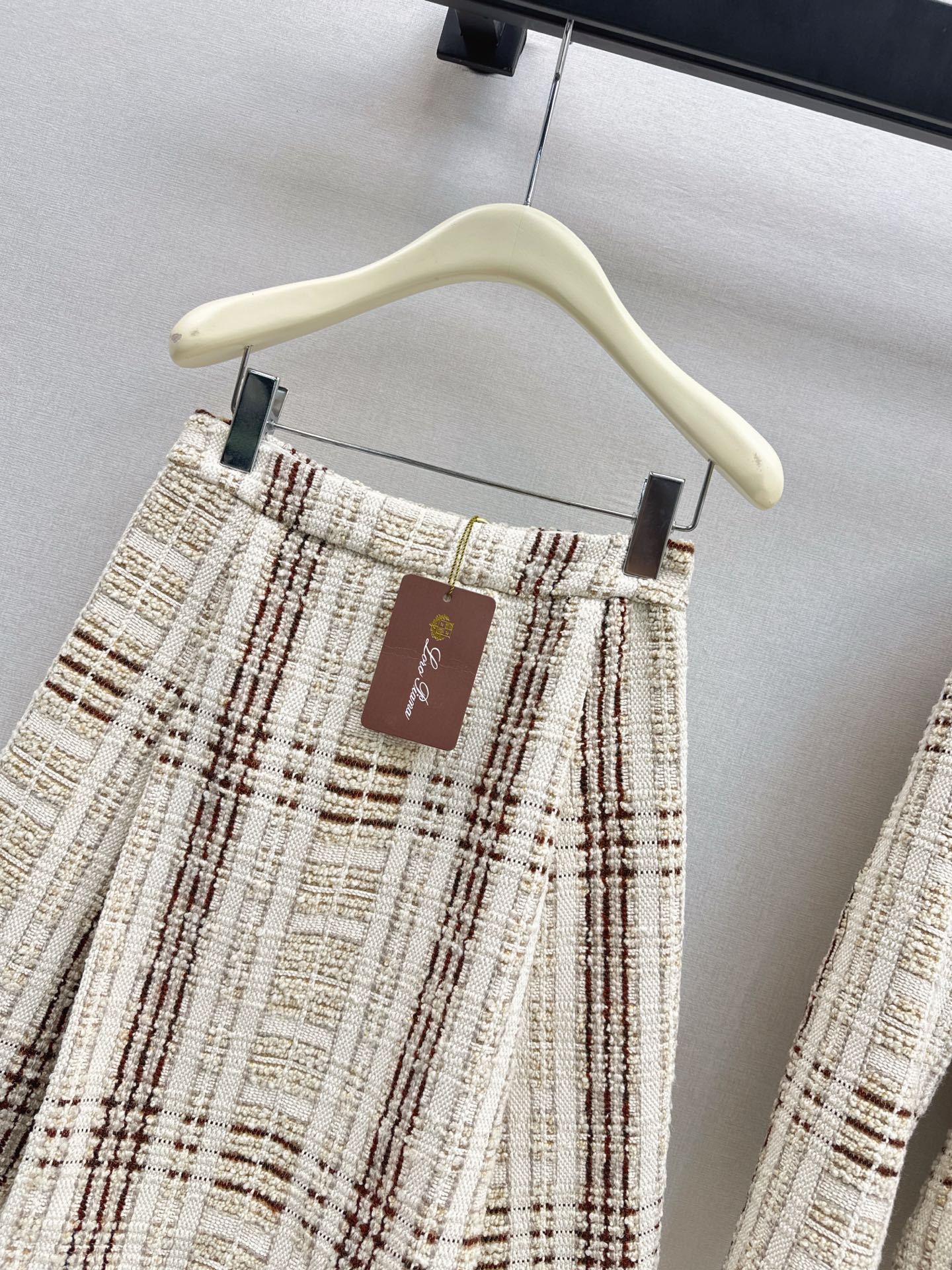 Loro NEW checked tweed skirt