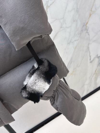 Loro NEW Down jacket with gloves