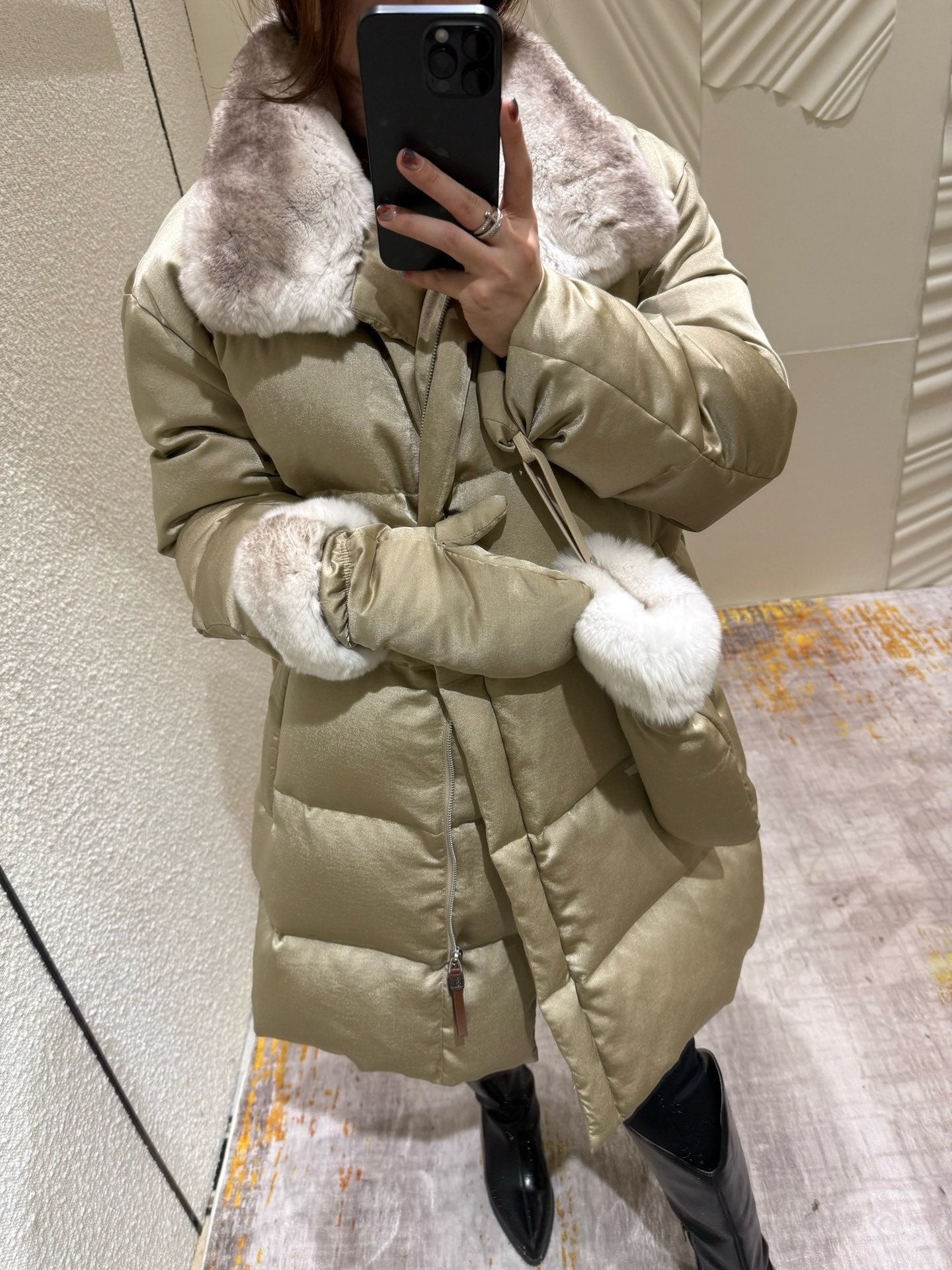 Loro NEW Down jacket with gloves