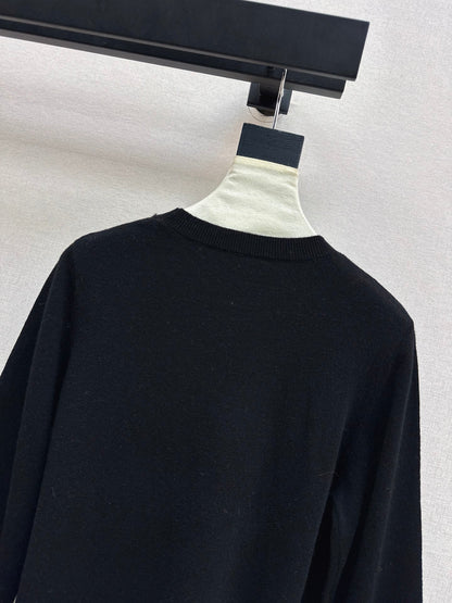 Monc NEW embroidered sweater