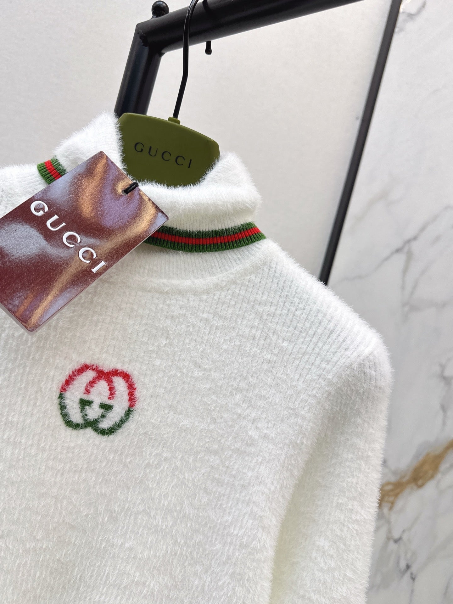 Guc NEW High-neck knitwear