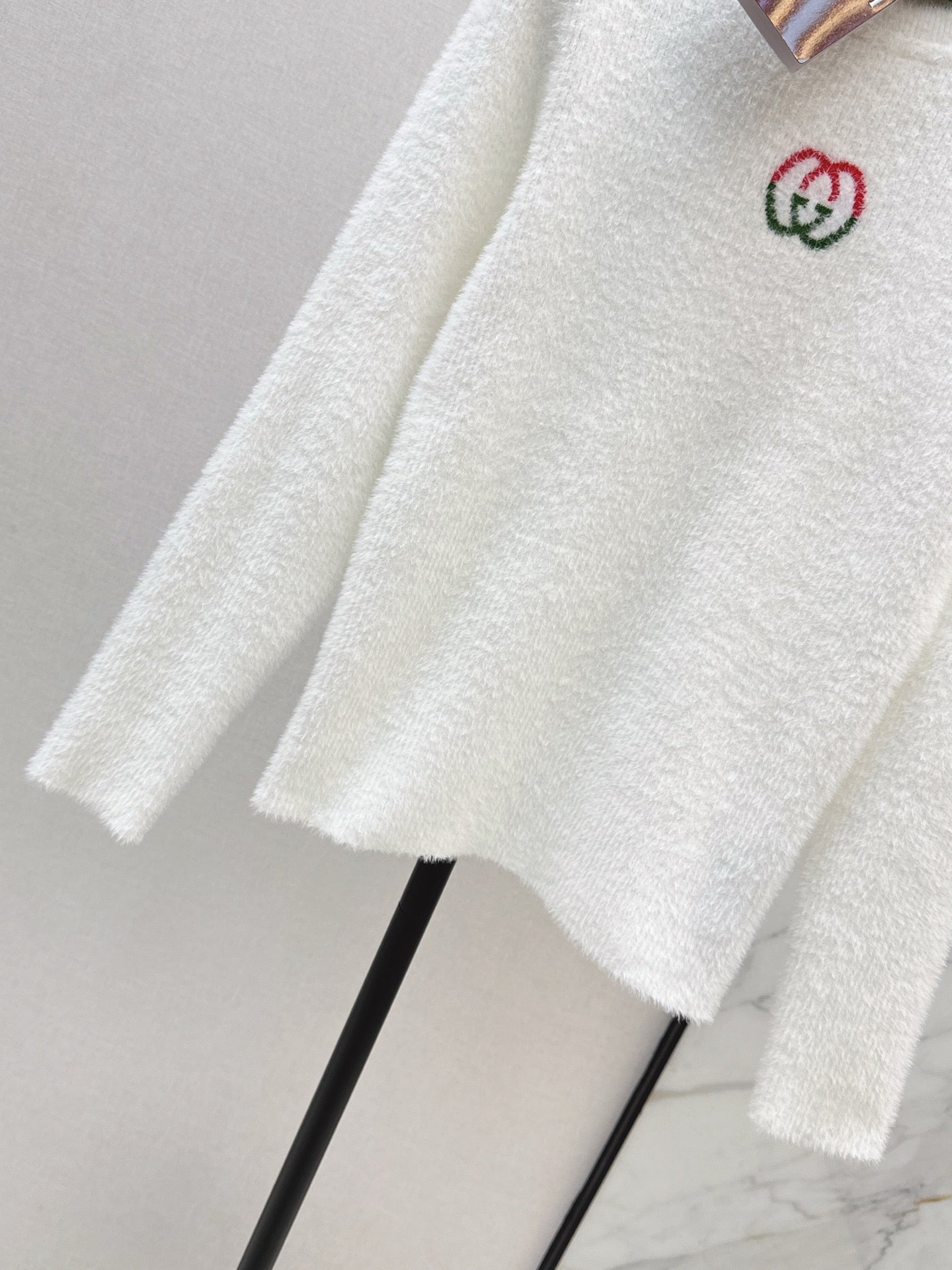 Guc NEW High-neck knitwear