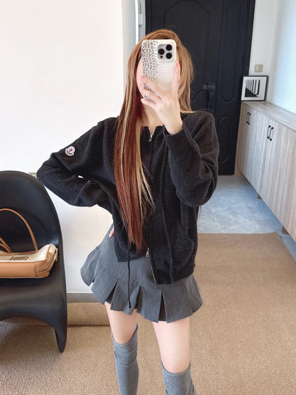 Monc NEW Hooded knitted cardigan