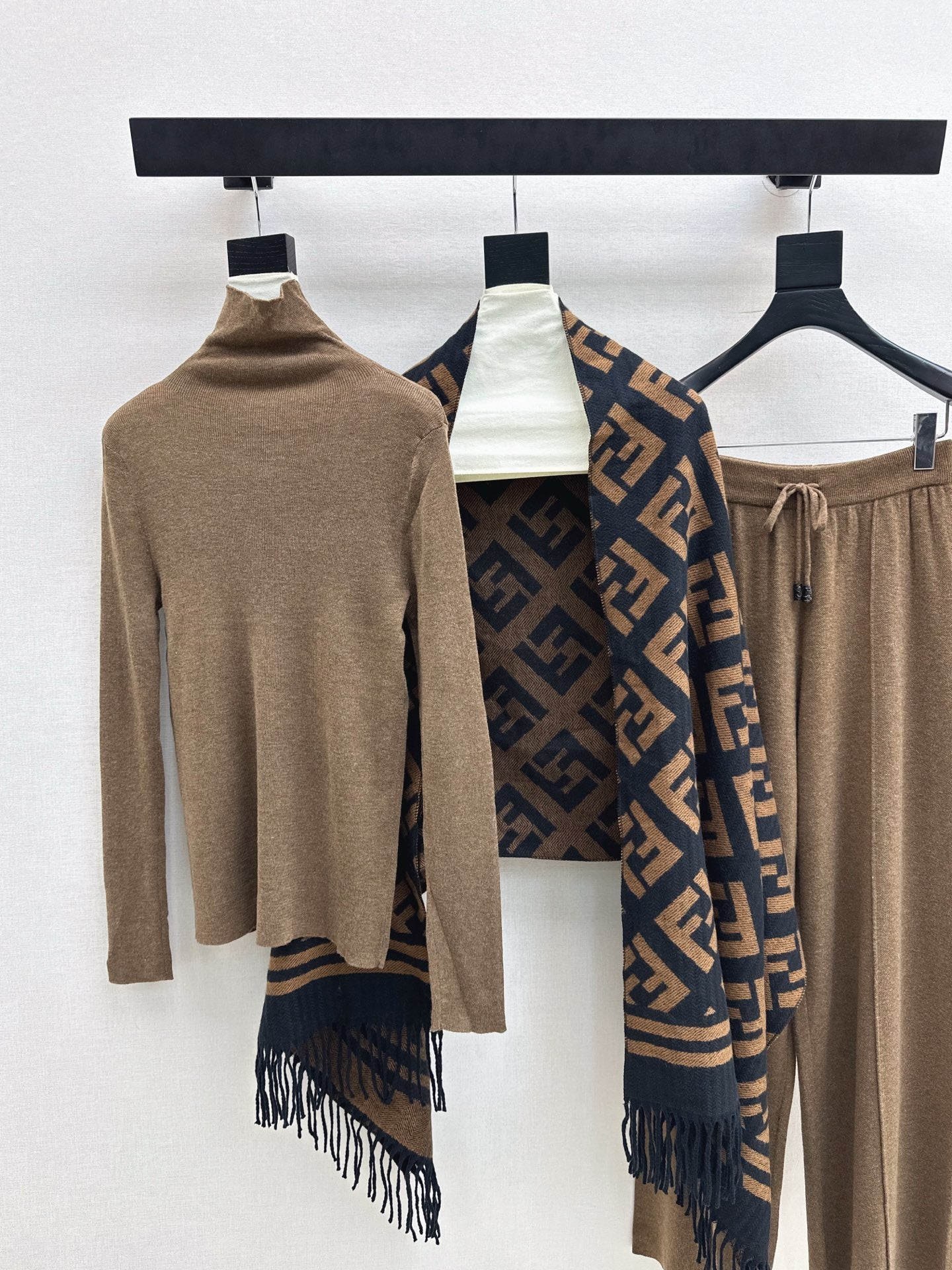 Fend NEW Knitted three-piece set