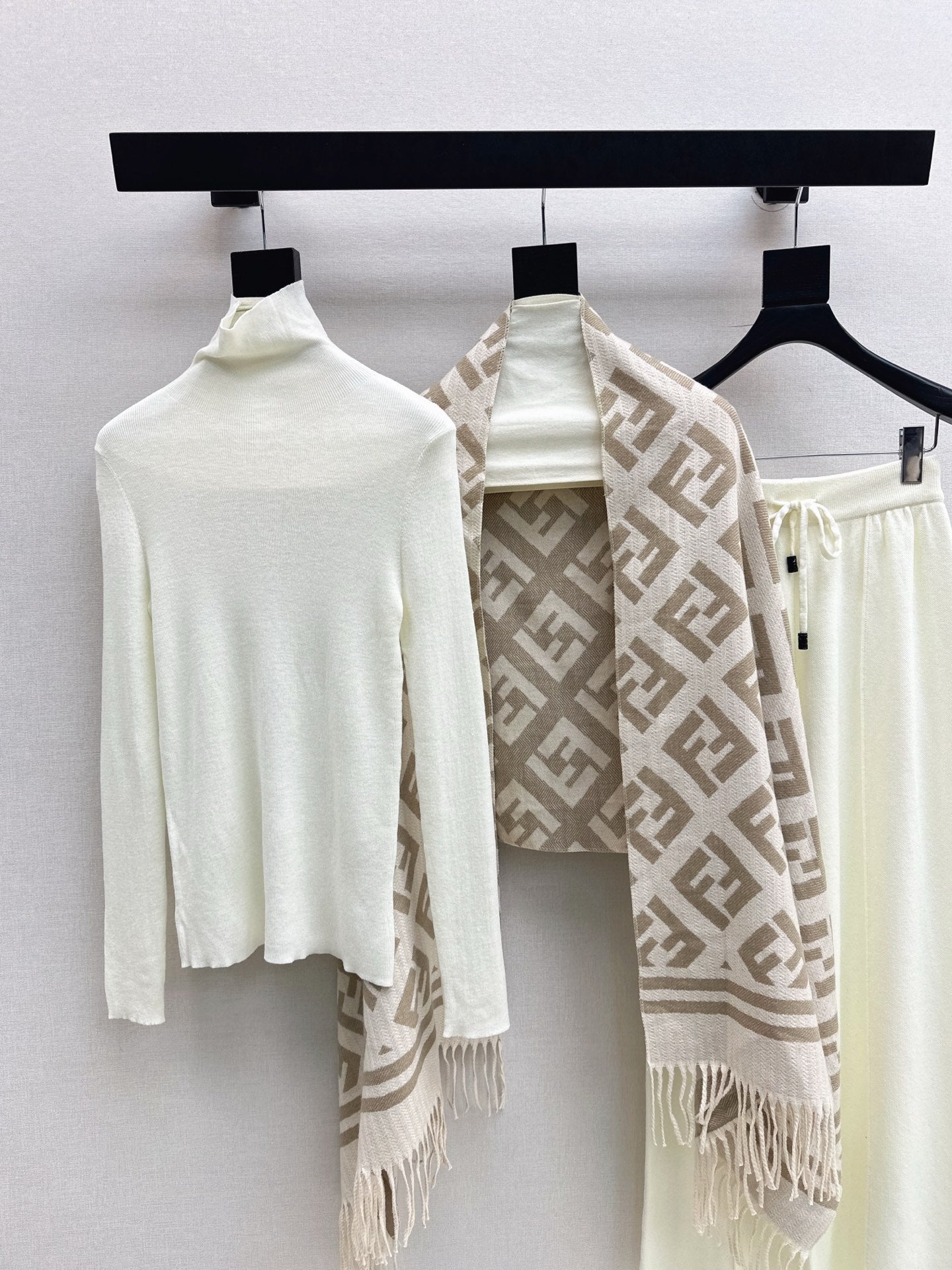 Fend NEW Knitted three-piece set