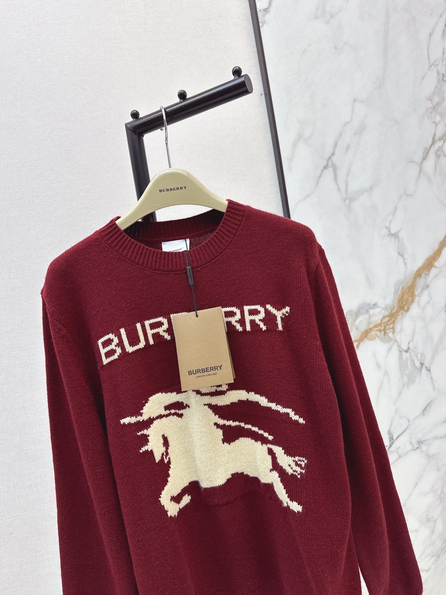 Bur NEW Wool sweater
