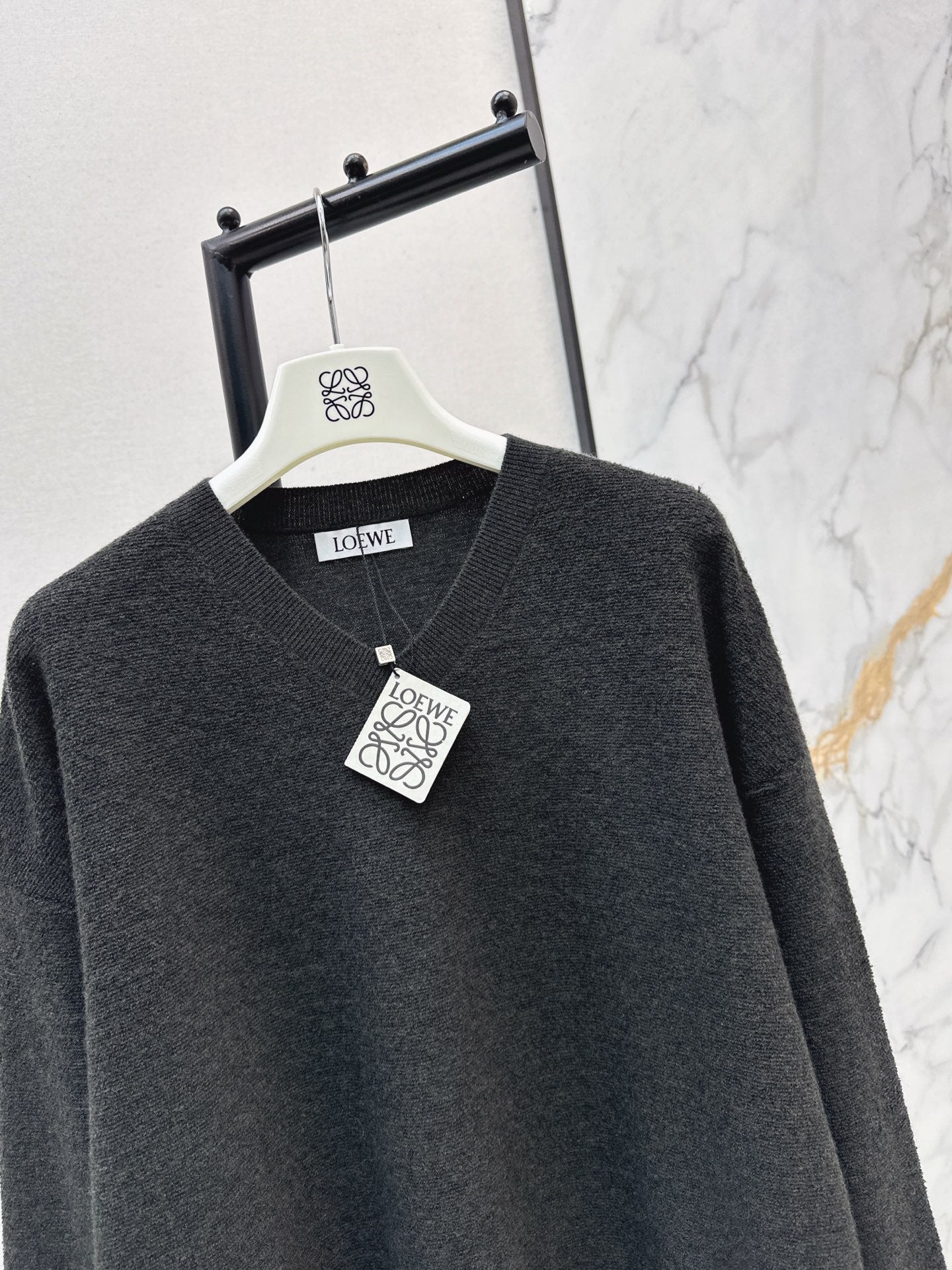 Loe NEW Wool sweater
