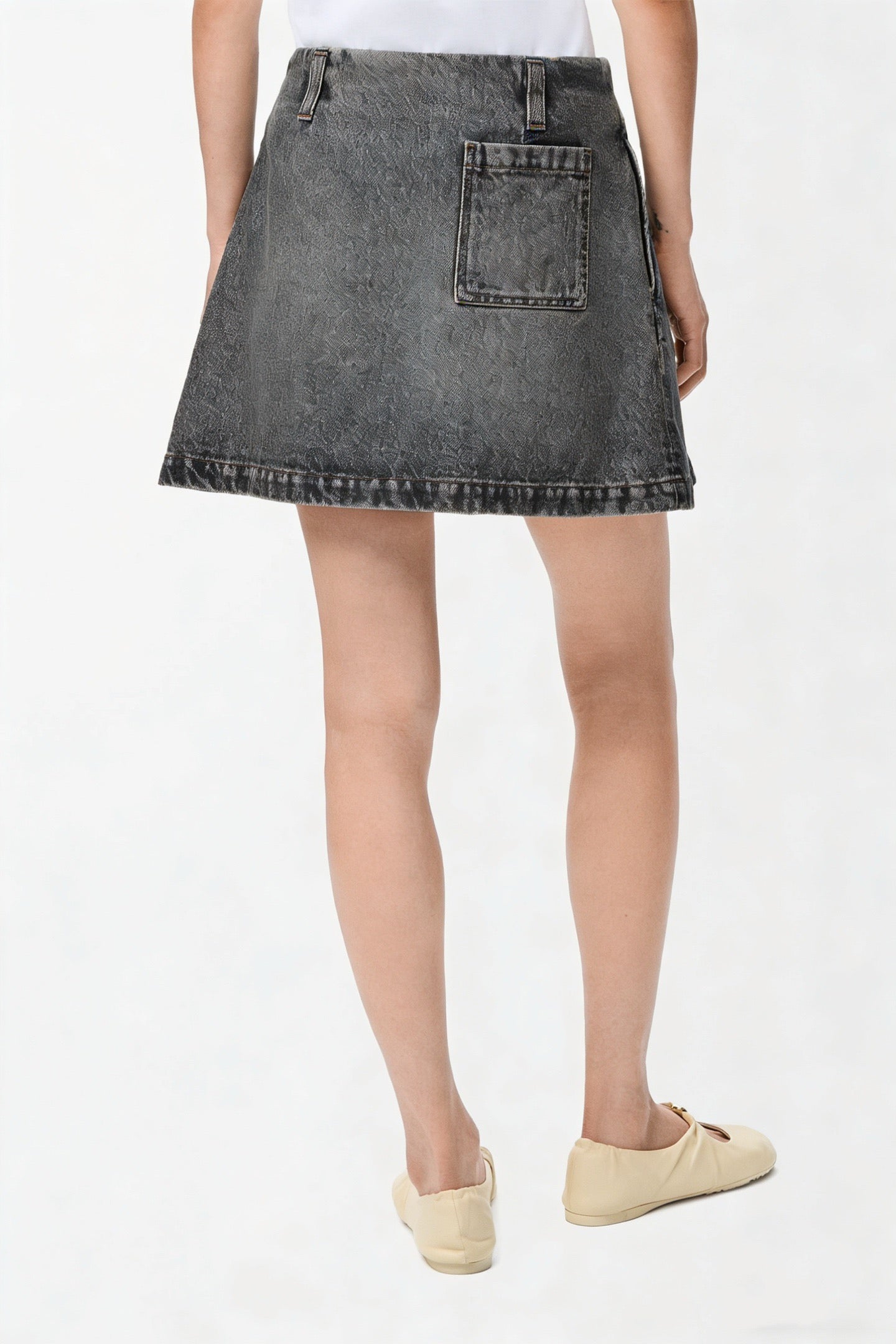 Loe NEW denim skirt