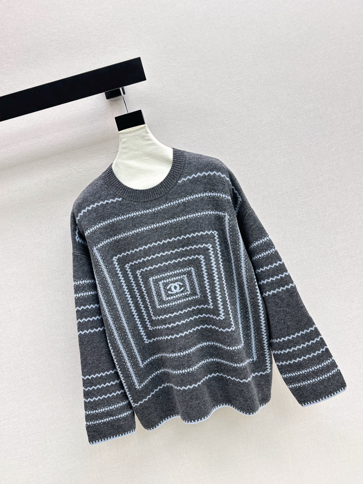 Chan NEW Jacquard sweater