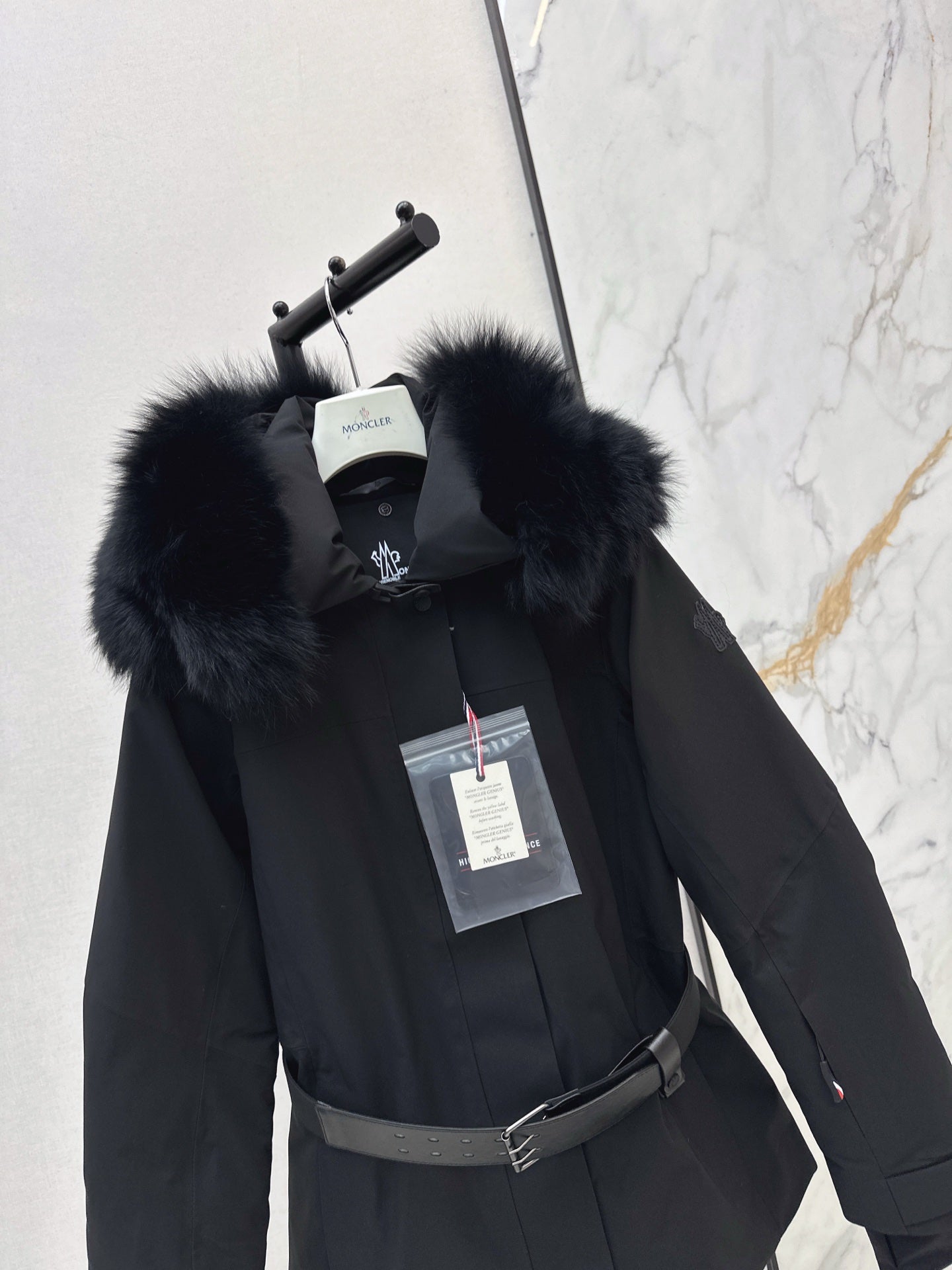 Monc NEW  belted ski down jacket