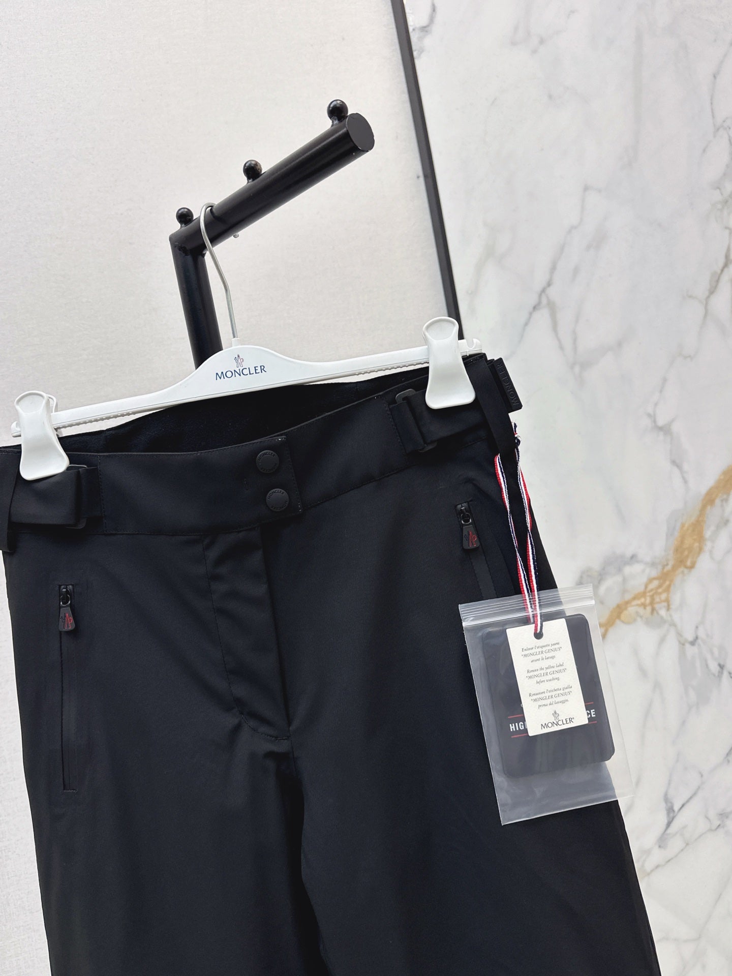 Monc NEW ski pants