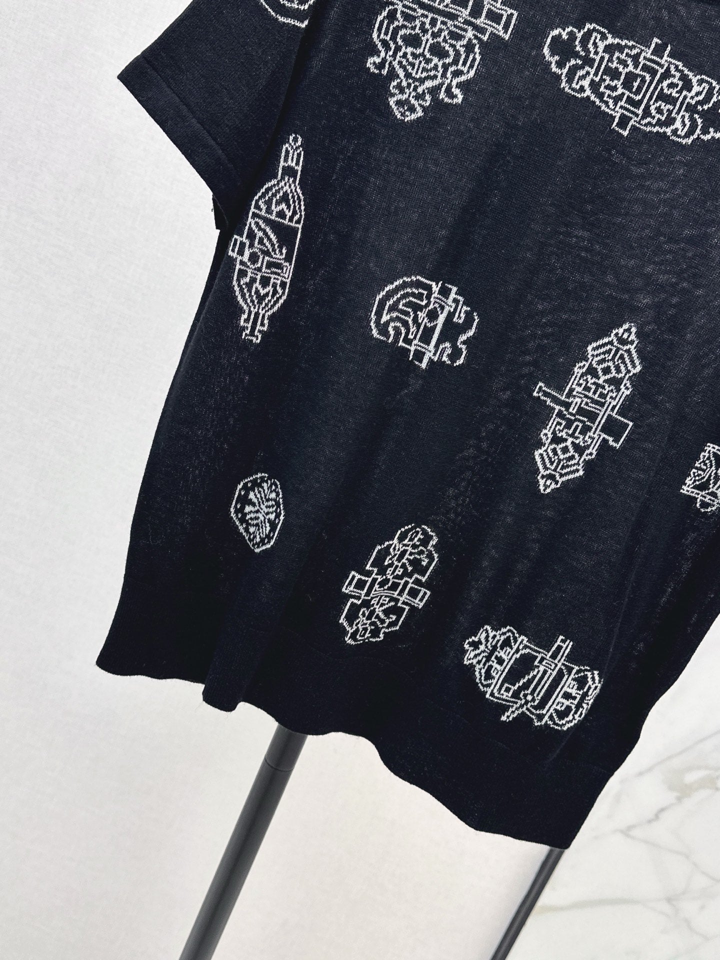 Herm NEW Jacquard T-shirt