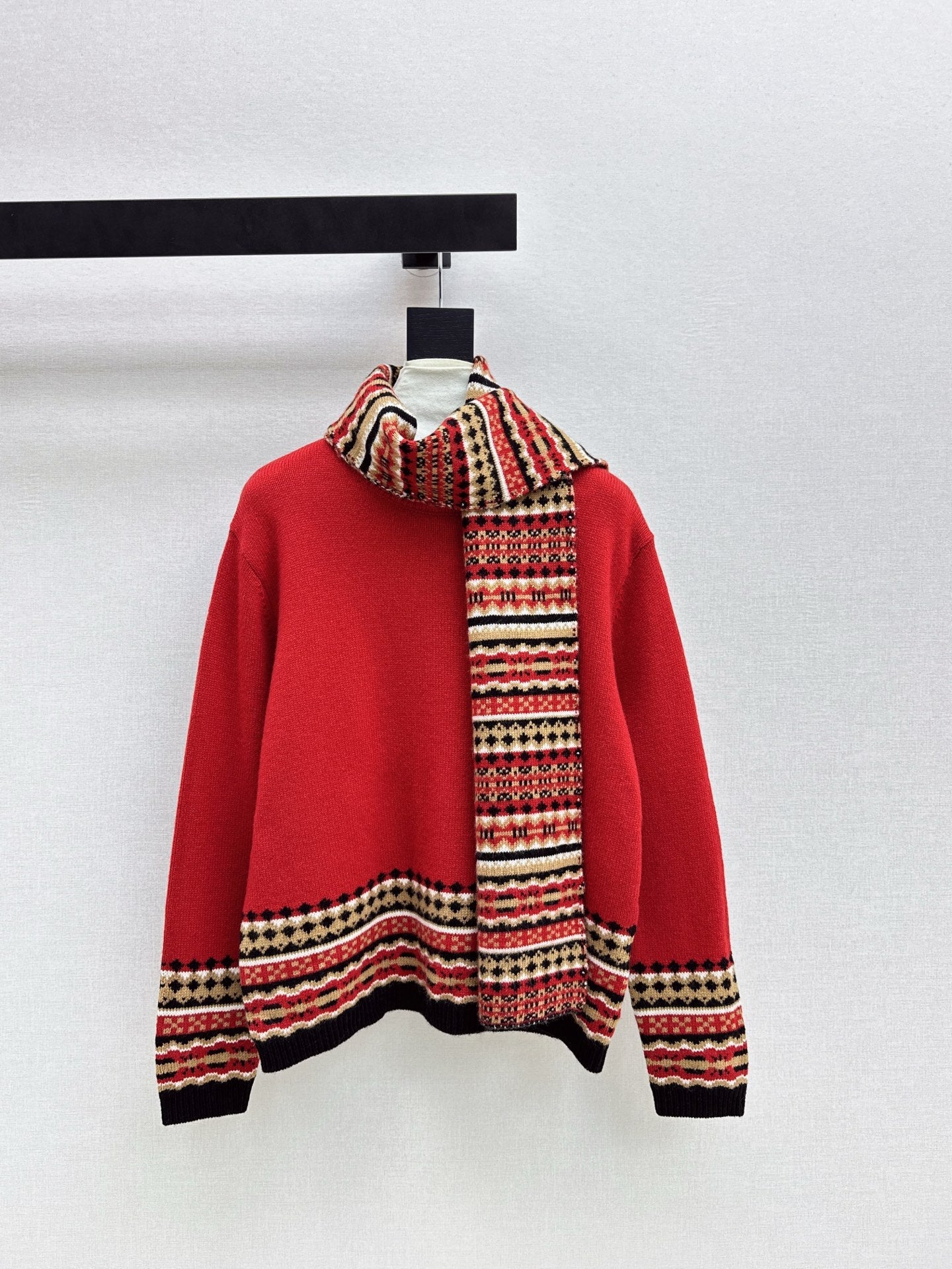 Loro NEW wool sweater + scarf