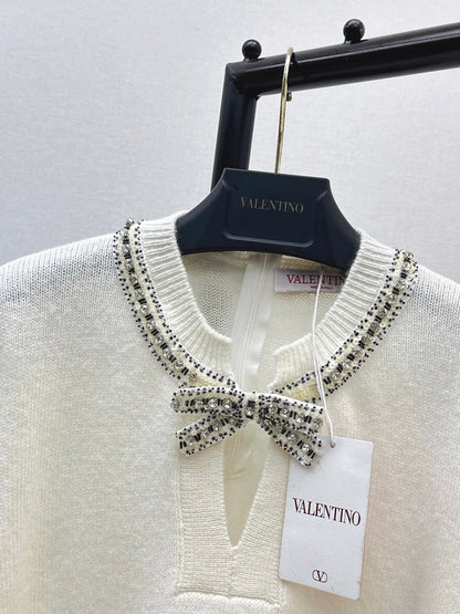 Valen NEW Bowknot Rhinestone Sweater