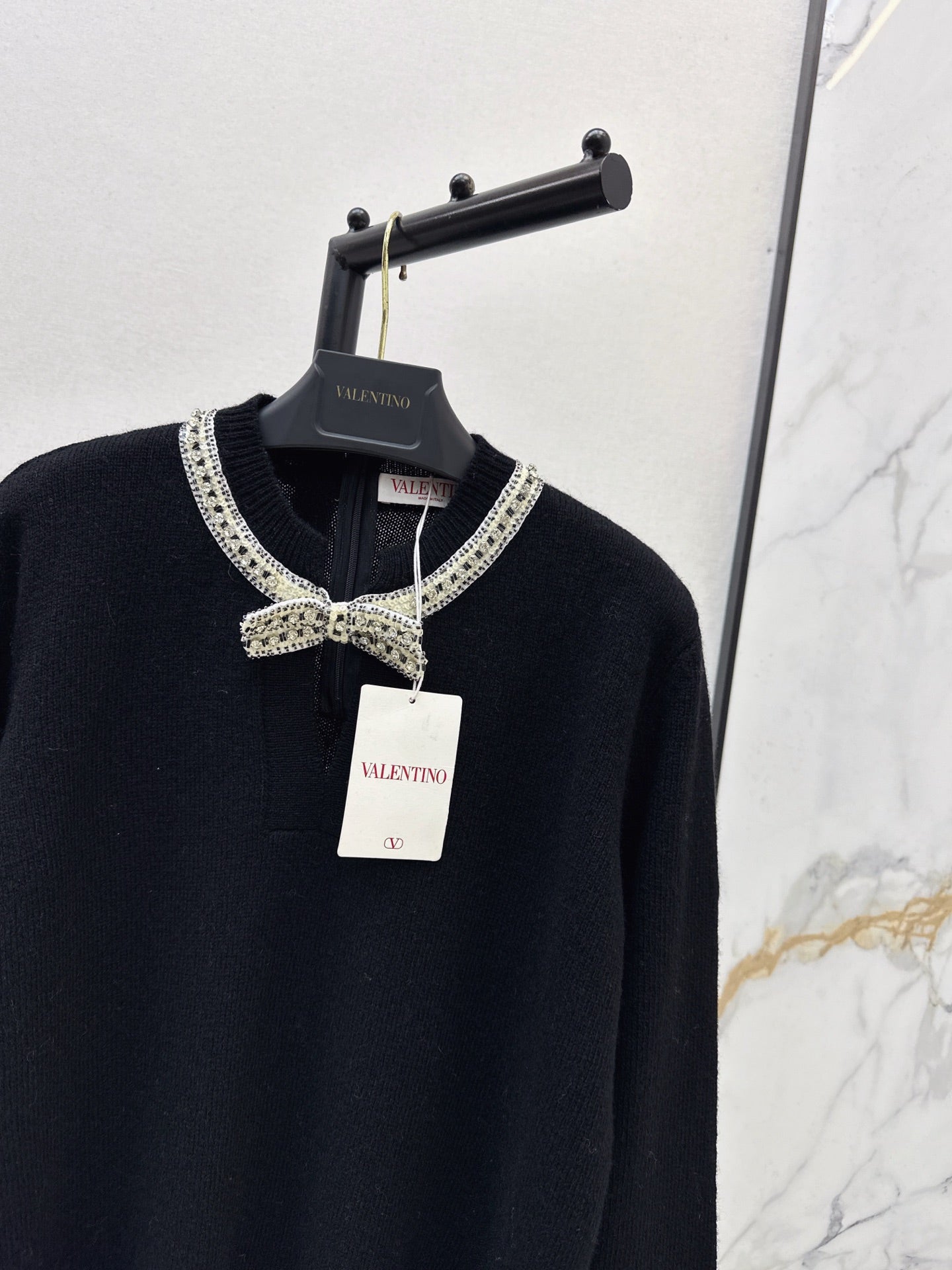 Valen NEW Bowknot Rhinestone Sweater