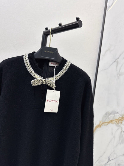 Valen NEW Bowknot Rhinestone Sweater