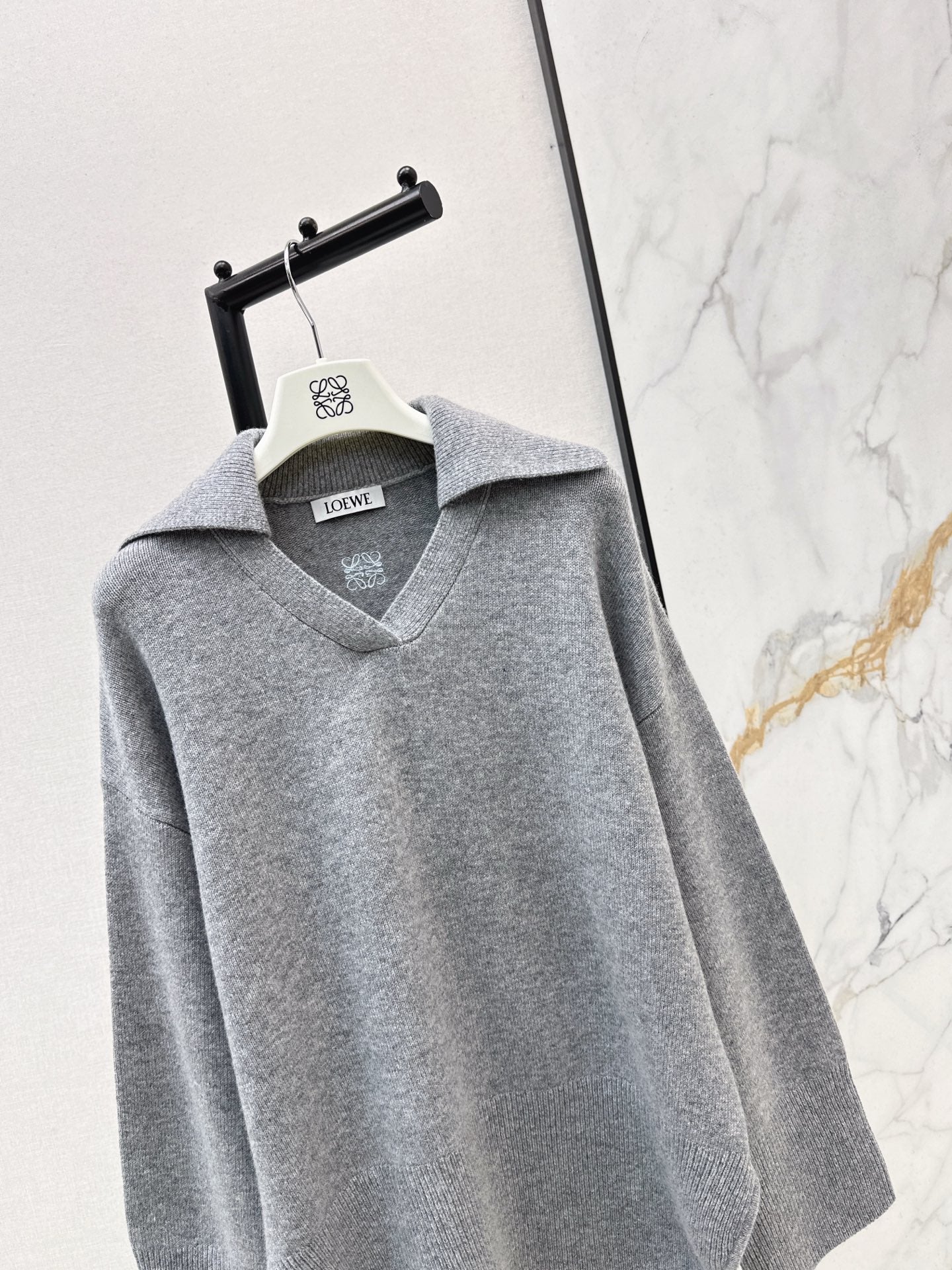 Loe NEW Cashmere sweater