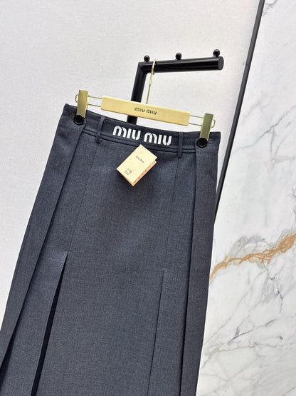 Miu NEW pleated skirt