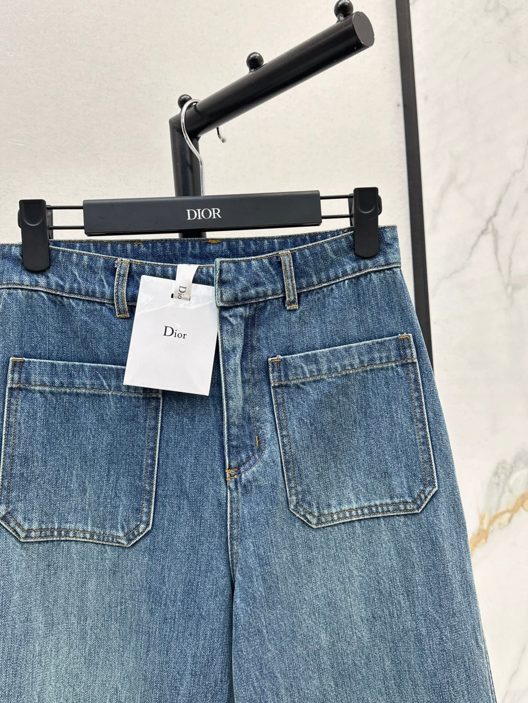 CD NEW wide-leg jeanes