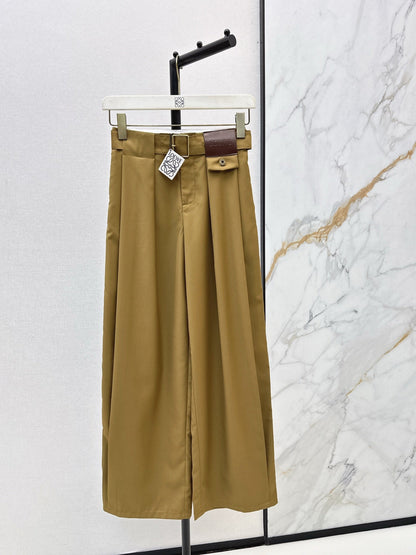 Loe NEW Pleated leather label trousers