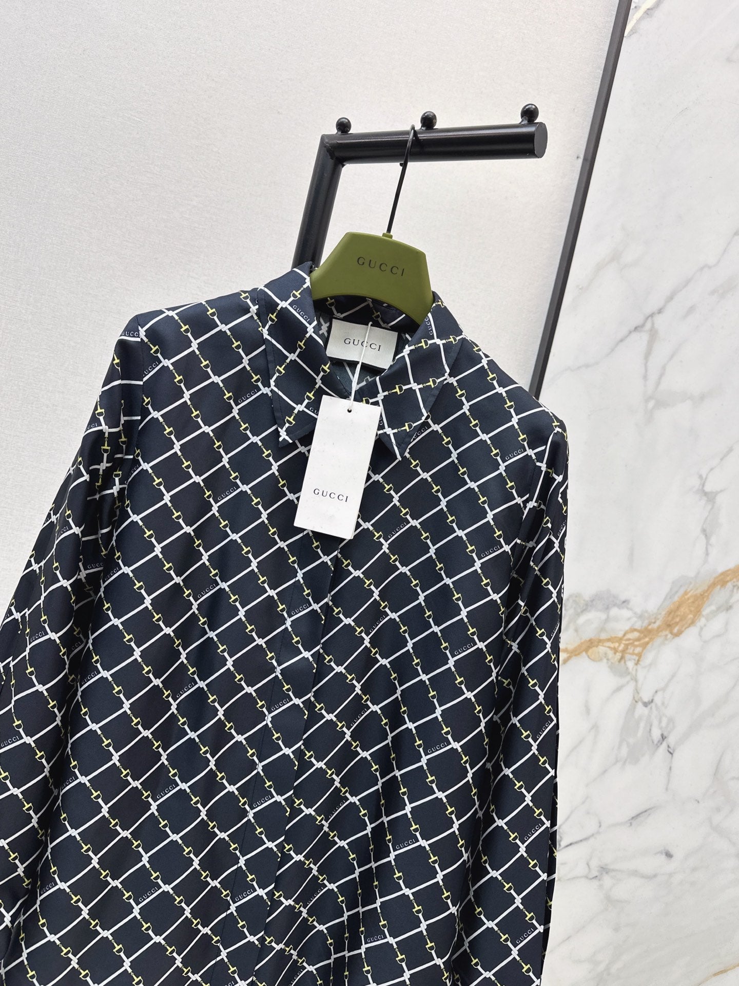 Guc NEW check print shirts