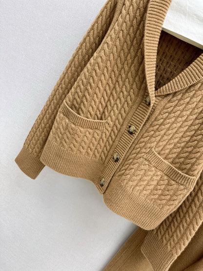 Ral NEW Knitted suit