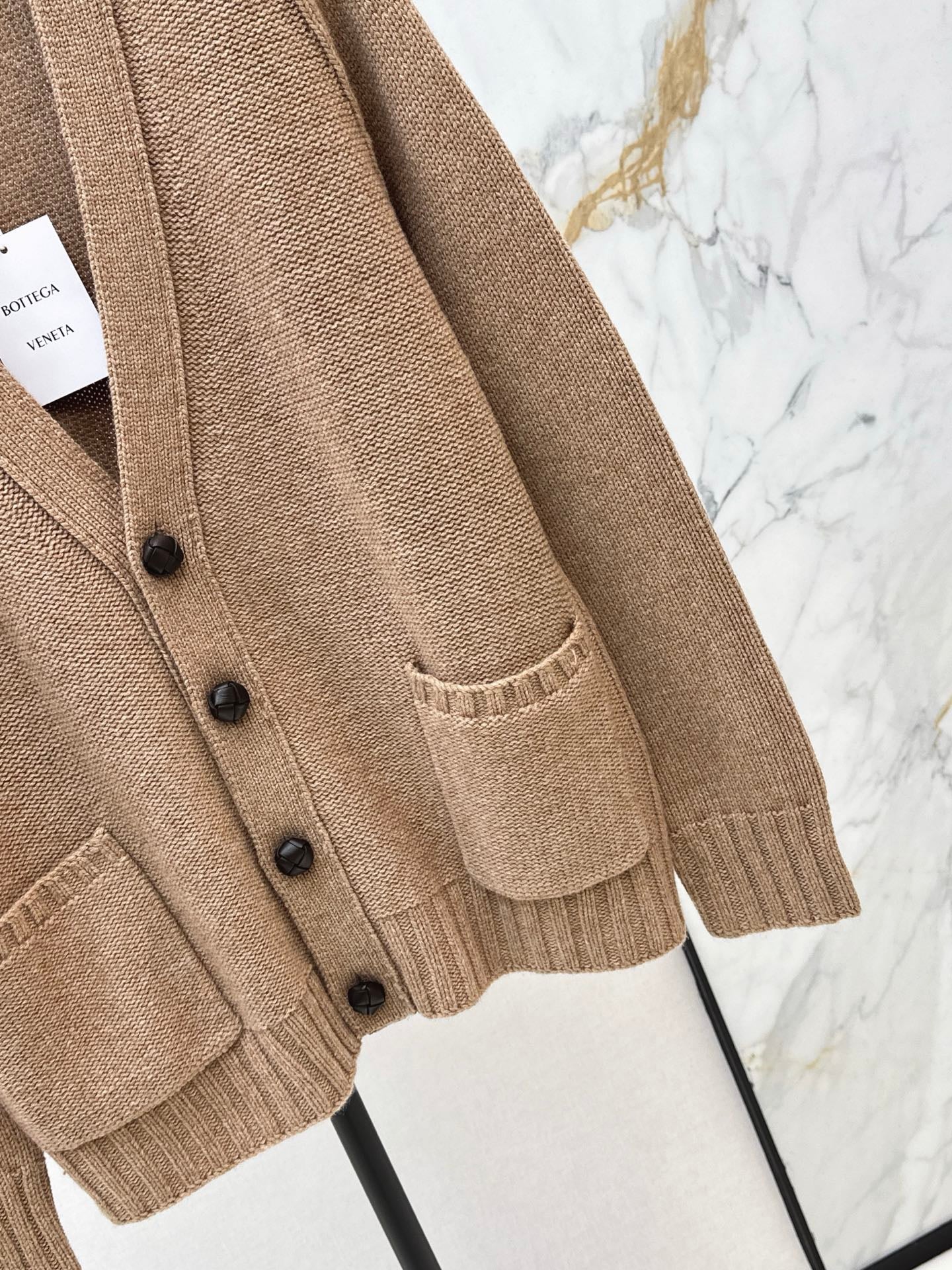 Bott NEW Wool cardigan