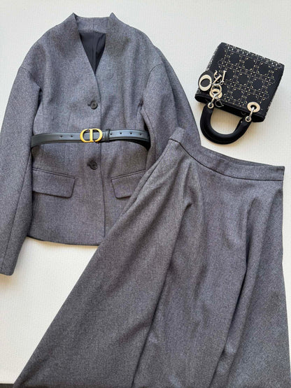 CD NEW pleated skirts