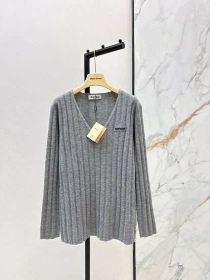 Miu NEW Wool sweater