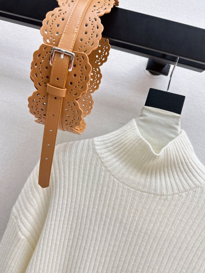 Max NEW Bell-sleeved sweater with a belt