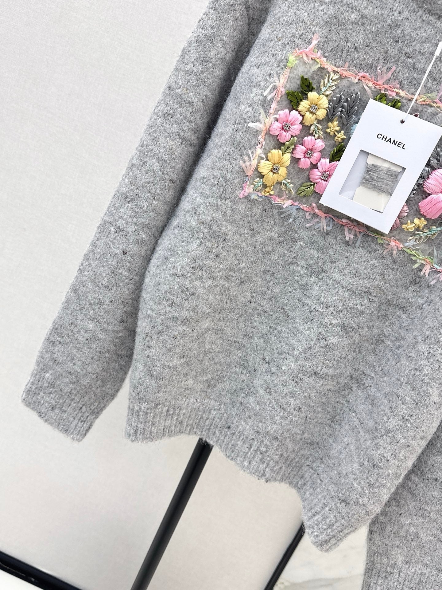 Chan NEW Floral sweater