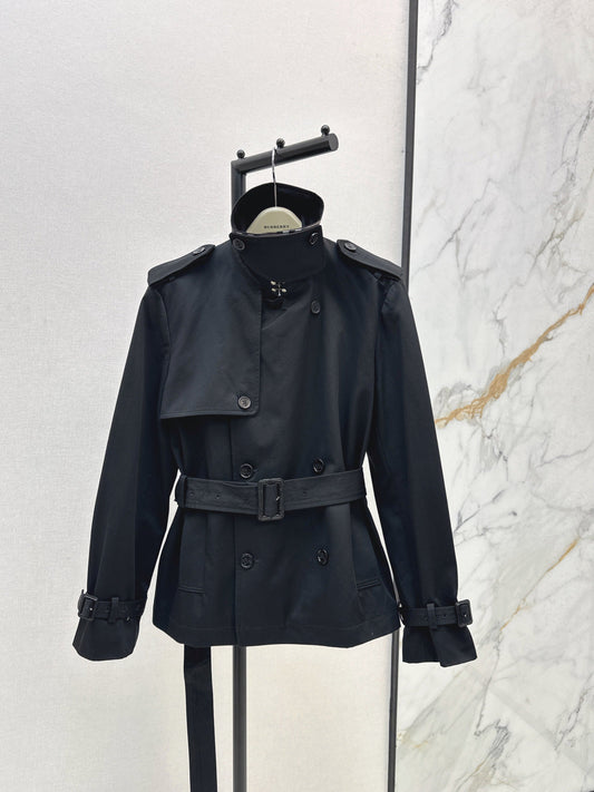Bur NEW trench coat