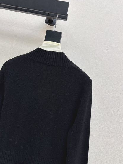 CD NEW V-neck cardigan