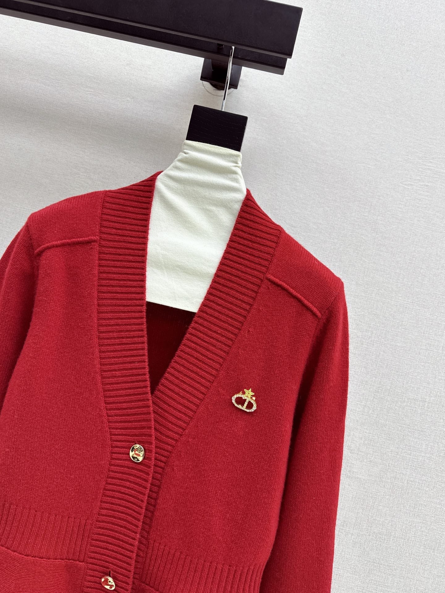 CD NEW V-neck cardigan