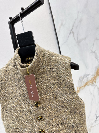 Loro NEW woven vest