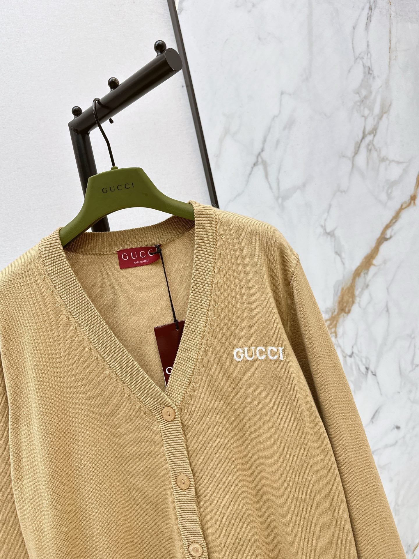 Guc NEW Jacquard knit cardigan