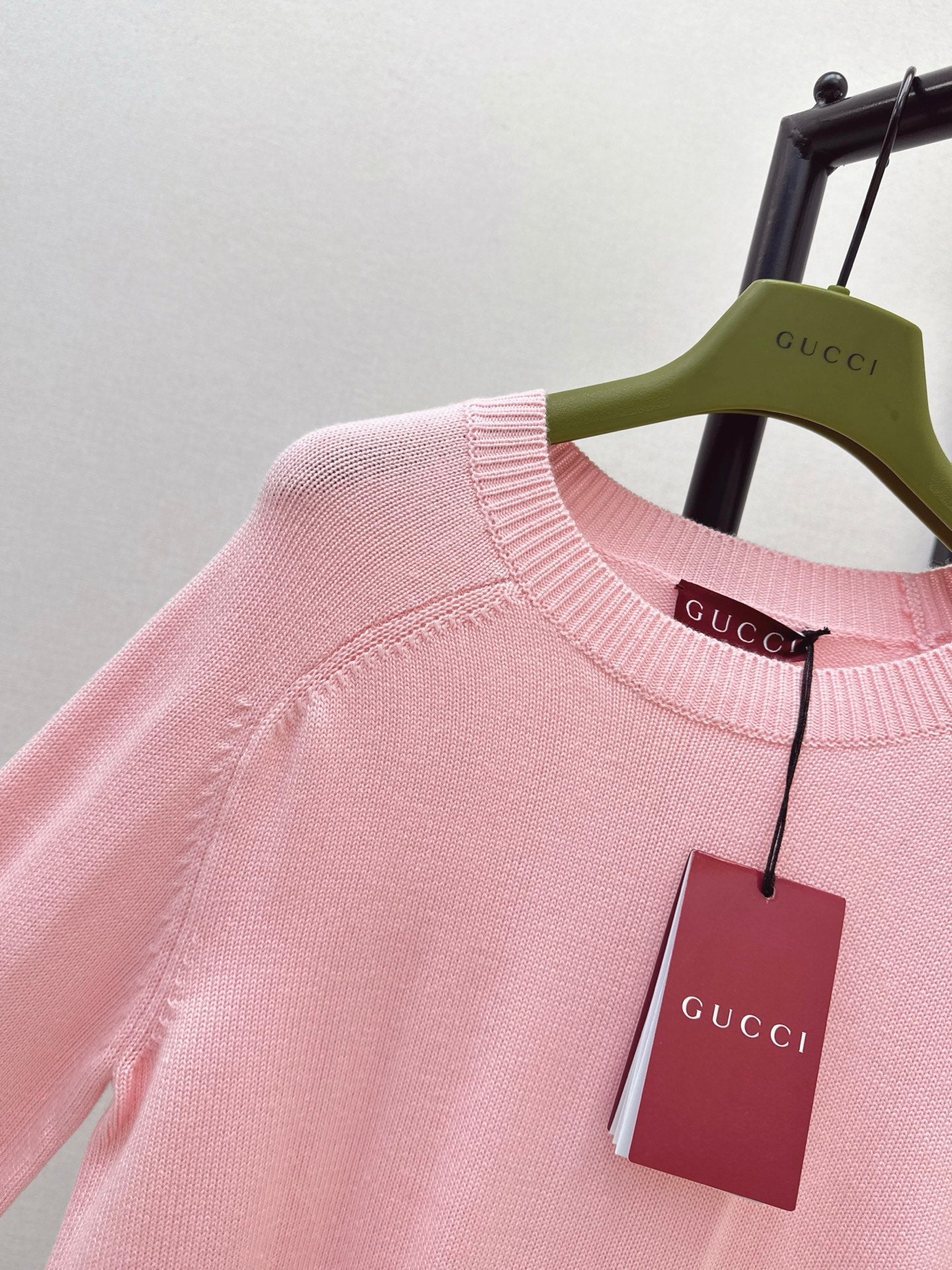 Guc NEW Embroidered sweater