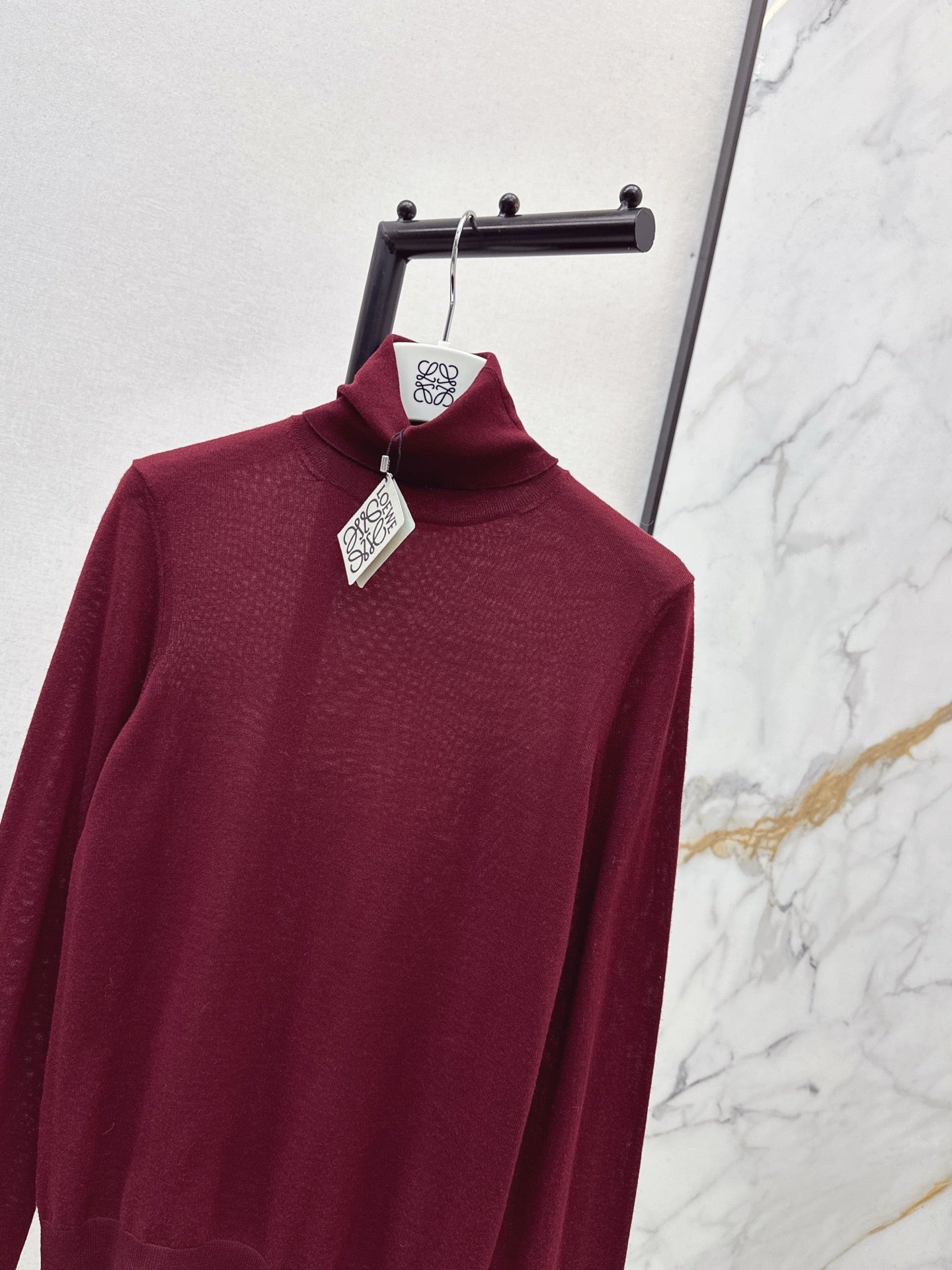 Loe NEW high neck sweater