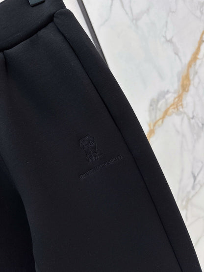 Brun NEW casual pants