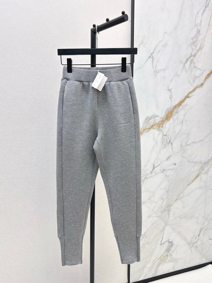 Brun NEW casual pants