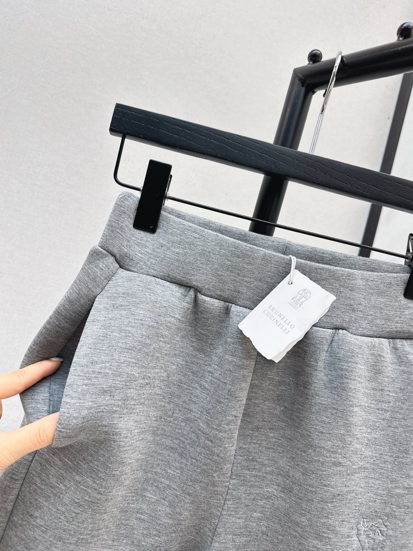 Brun NEW casual pants