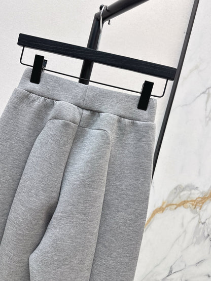 Brun NEW casual pants