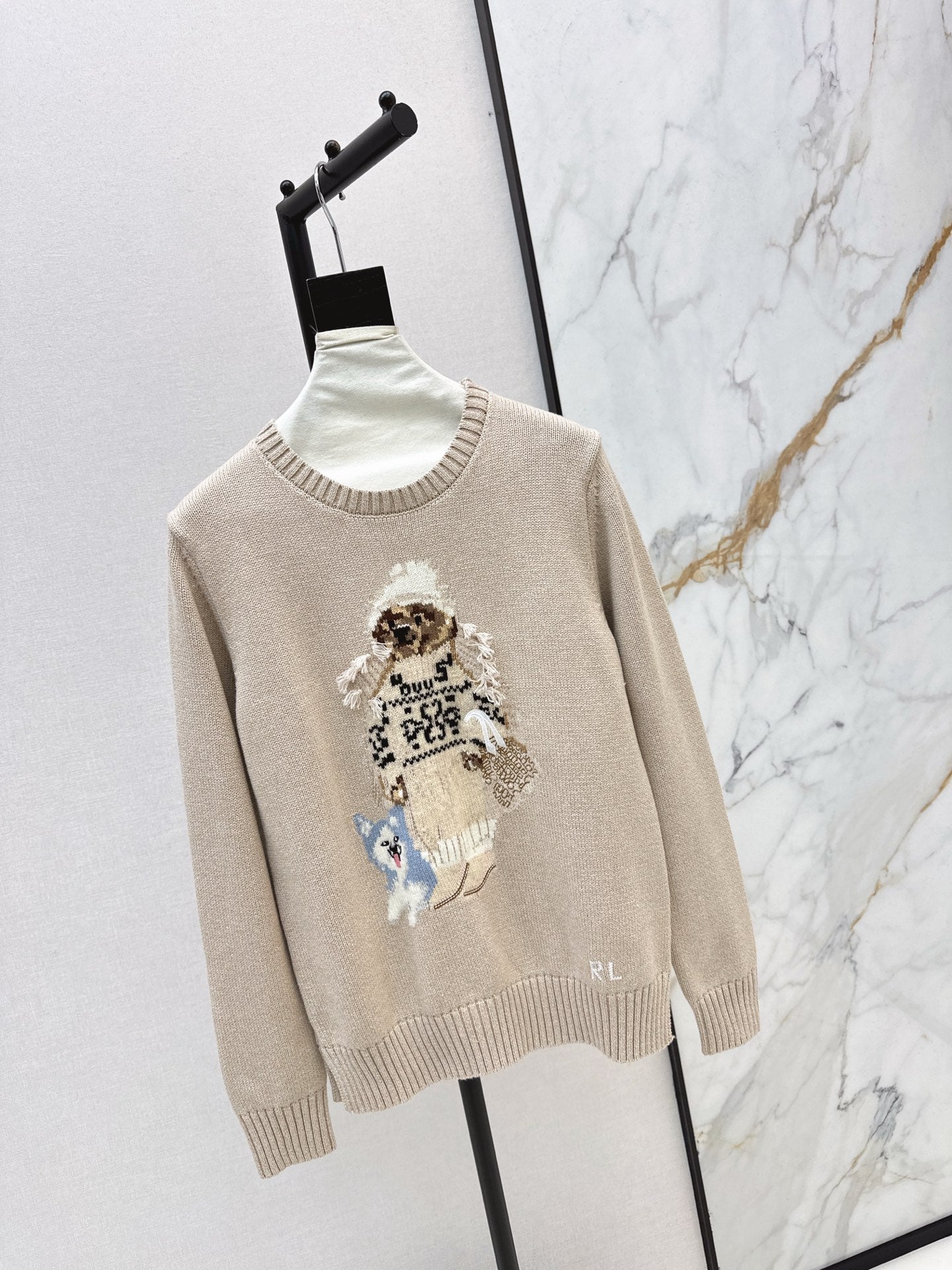 Ral NEW embroidered sweater