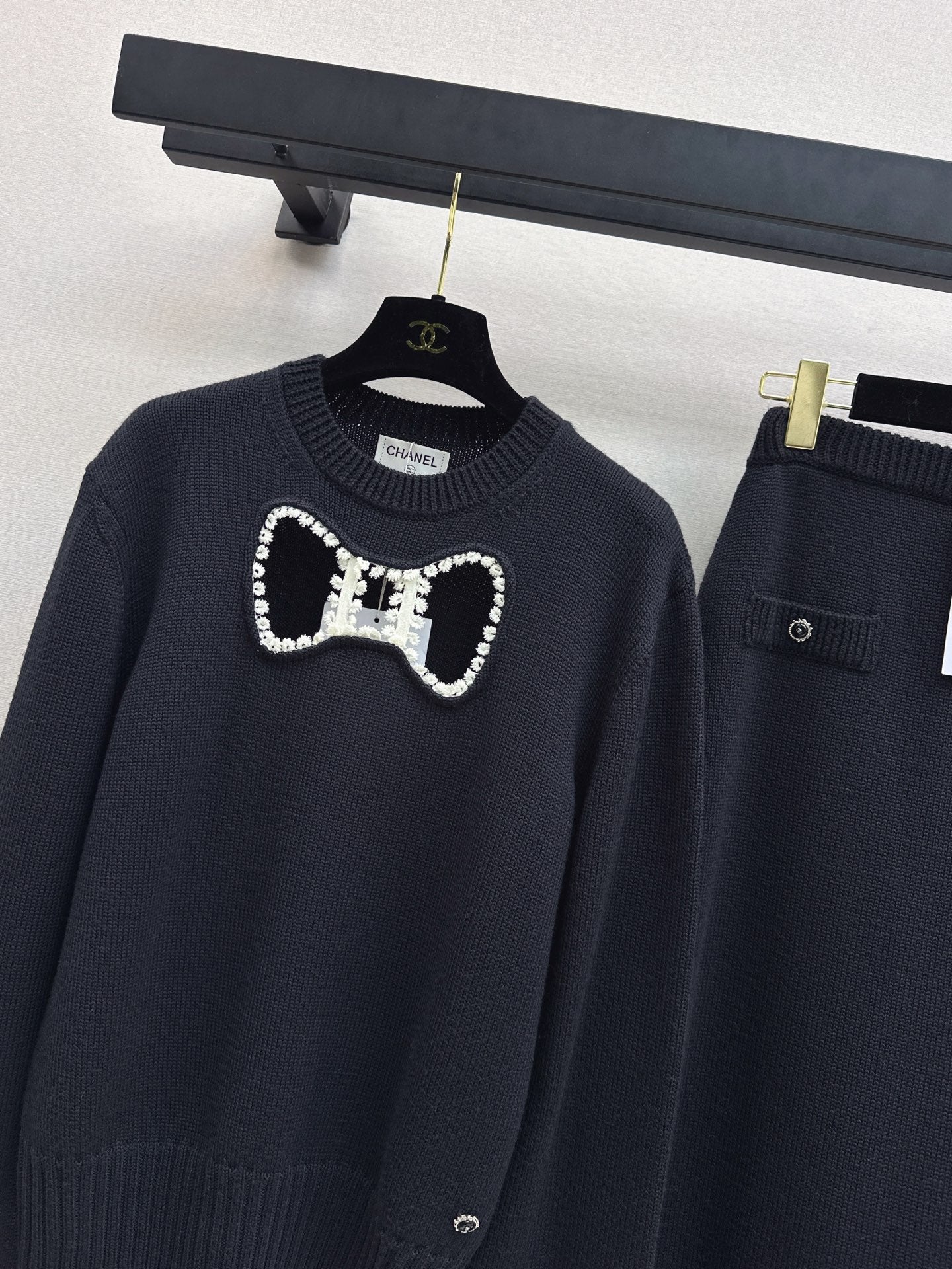 Chan NEW wool hollow bow suit