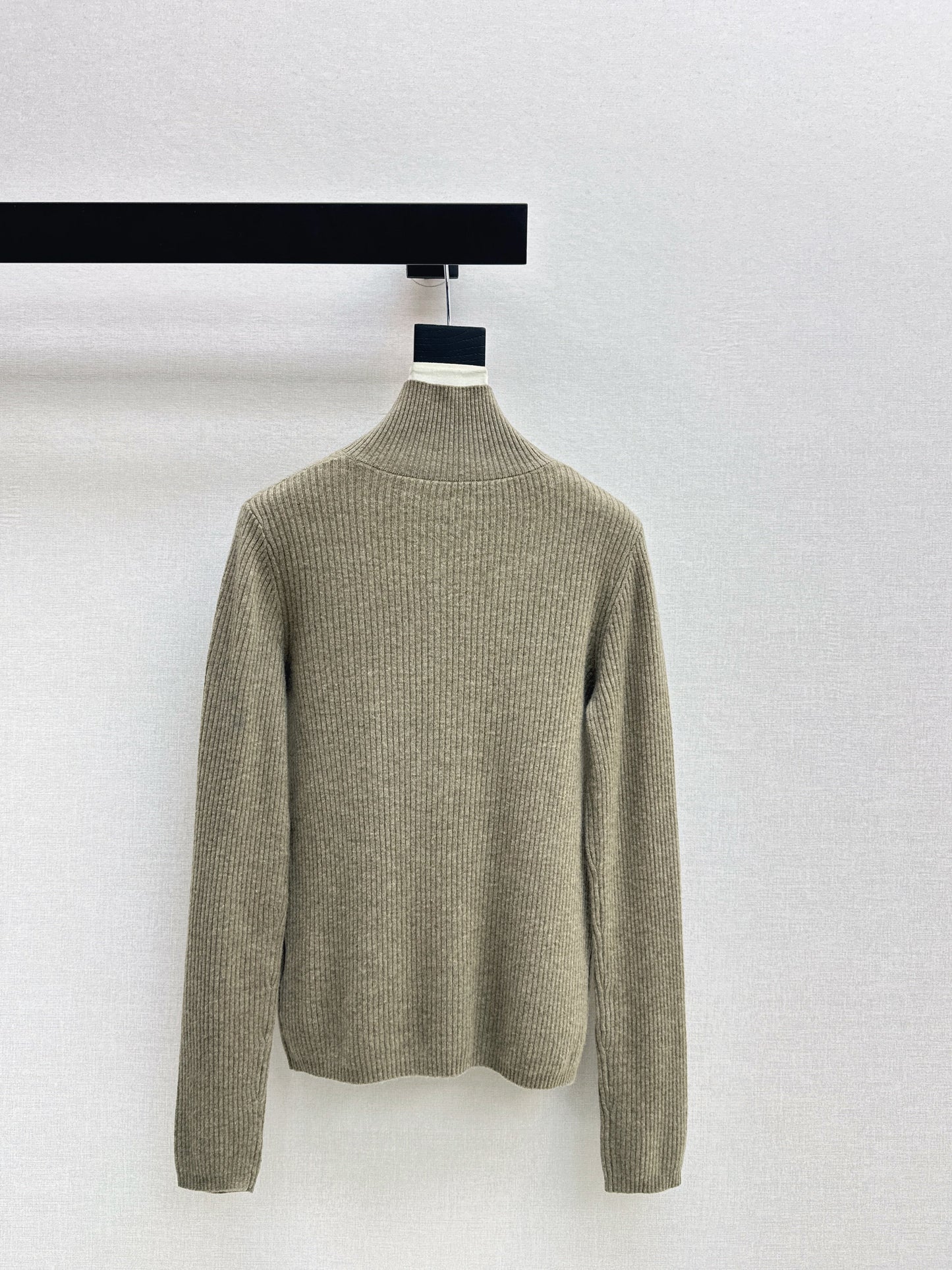 Brun NEW zip-up sweater